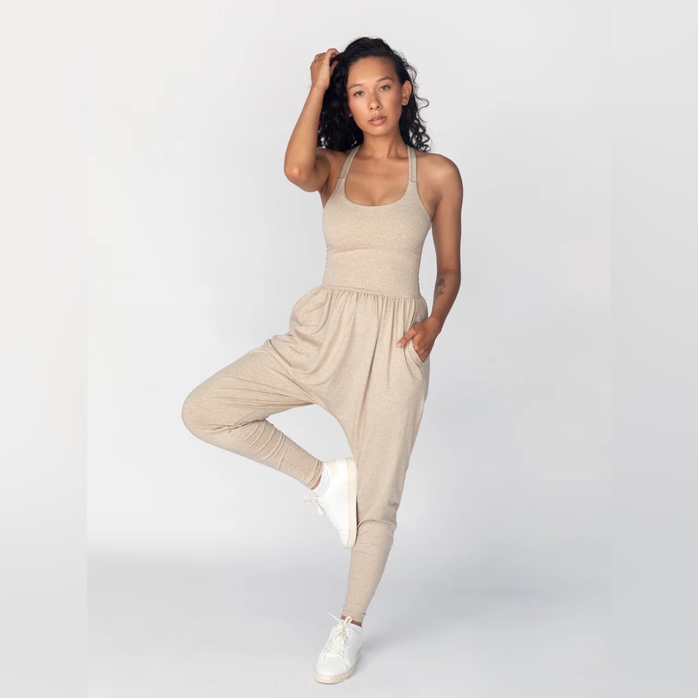 Imbodhi jumper in oatmeal medium